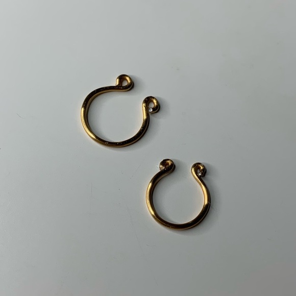 false septum piercing - Picture 2 of 3